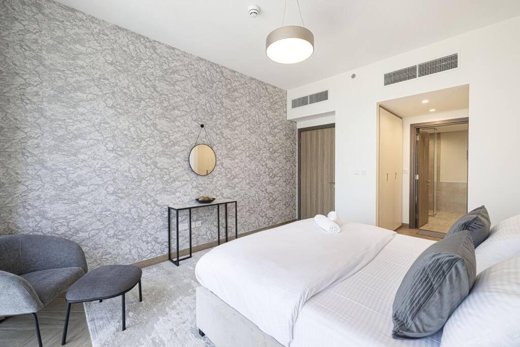 Chic 2 Bed Near Trade Centre With 5 Star Amenities Apartment Dubai Exterior photo