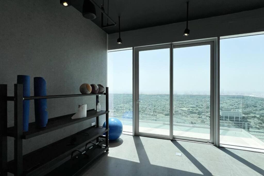 Chic 2 Bed Near Trade Centre With 5 Star Amenities Apartment Dubai Exterior photo