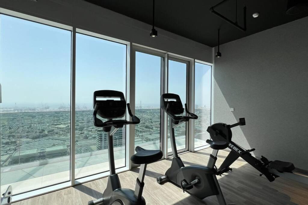 Chic 2 Bed Near Trade Centre With 5 Star Amenities Apartment Dubai Exterior photo