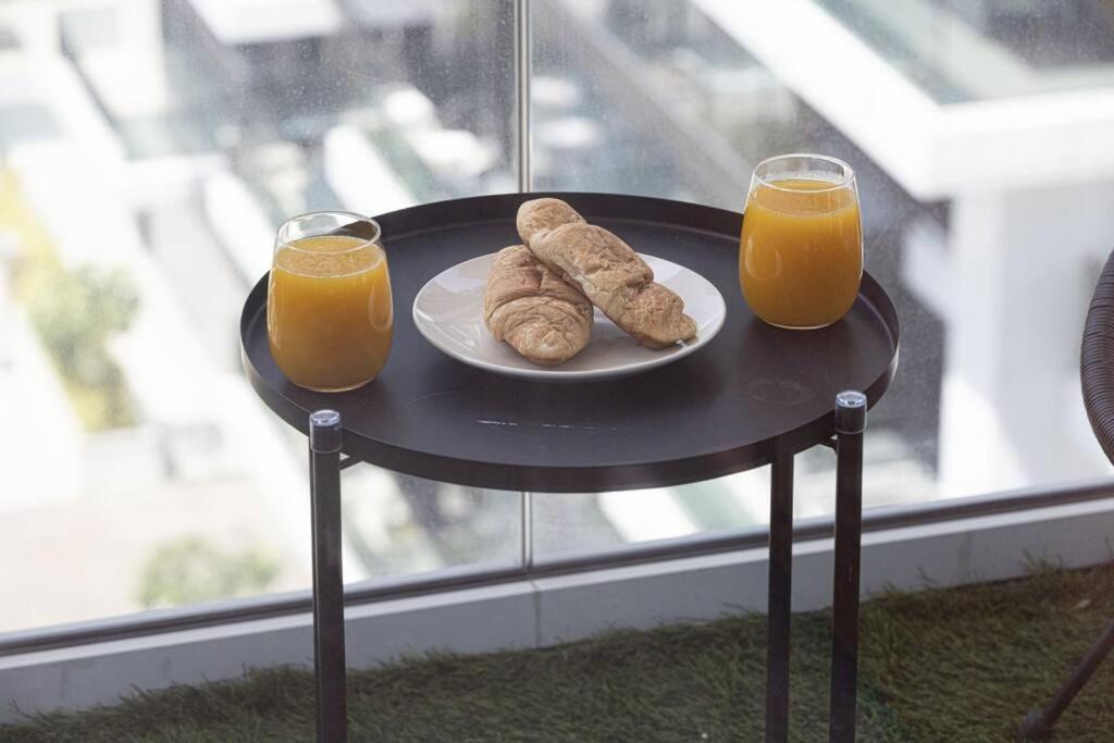 Chic 2 Bed Near Trade Centre With 5 Star Amenities Apartment Dubai Exterior photo