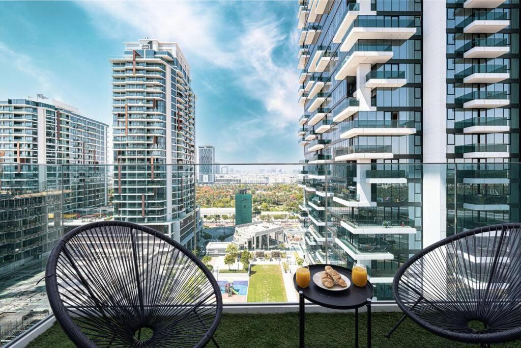 Chic 2 Bed Near Trade Centre With 5 Star Amenities Apartment Dubai Exterior photo