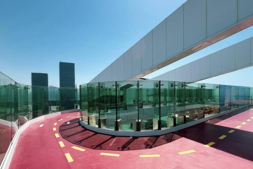 Chic 2 Bed Near Trade Centre With 5 Star Amenities Apartment Dubai Exterior photo