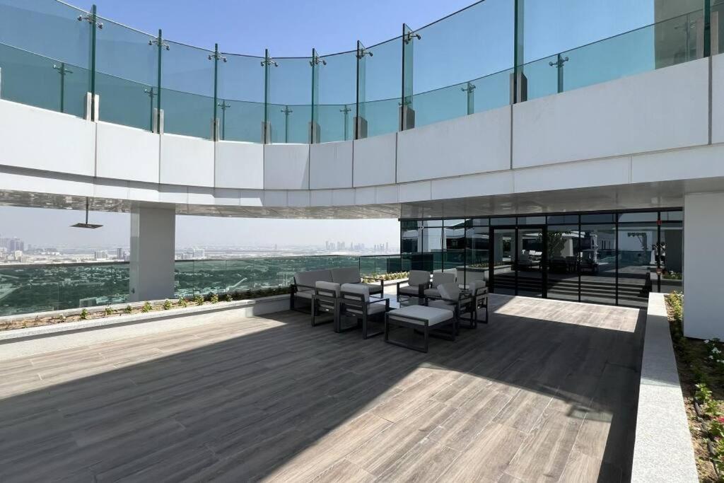 Chic 2 Bed Near Trade Centre With 5 Star Amenities Apartment Dubai Exterior photo