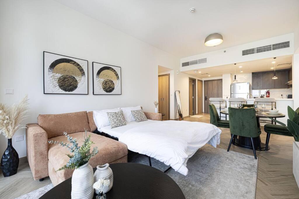 Chic 2 Bed Near Trade Centre With 5 Star Amenities Apartment Dubai Exterior photo