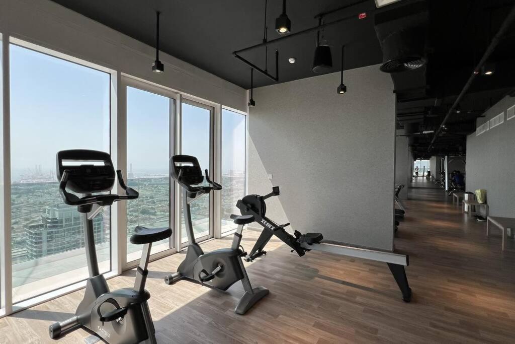 Chic 2 Bed Near Trade Centre With 5 Star Amenities Apartment Dubai Exterior photo